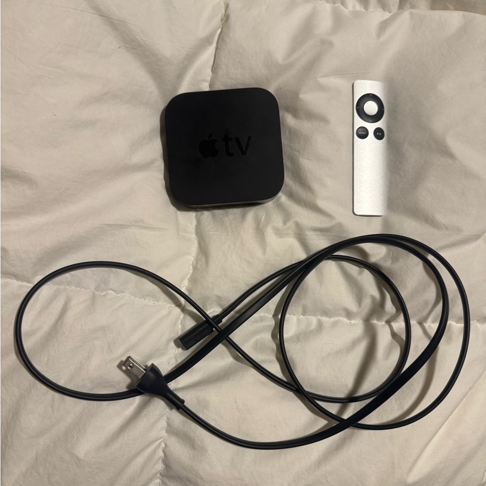 Apple Black and Silver Streaming Device Set